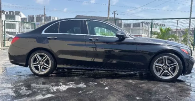 Mercedes-Benz C 300   - 2019