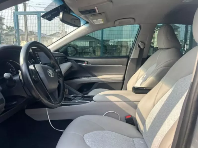Toyota Camry   - 2022