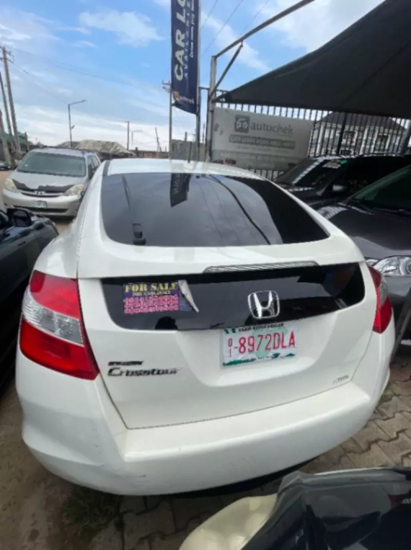 Honda Crosstour   - 2010