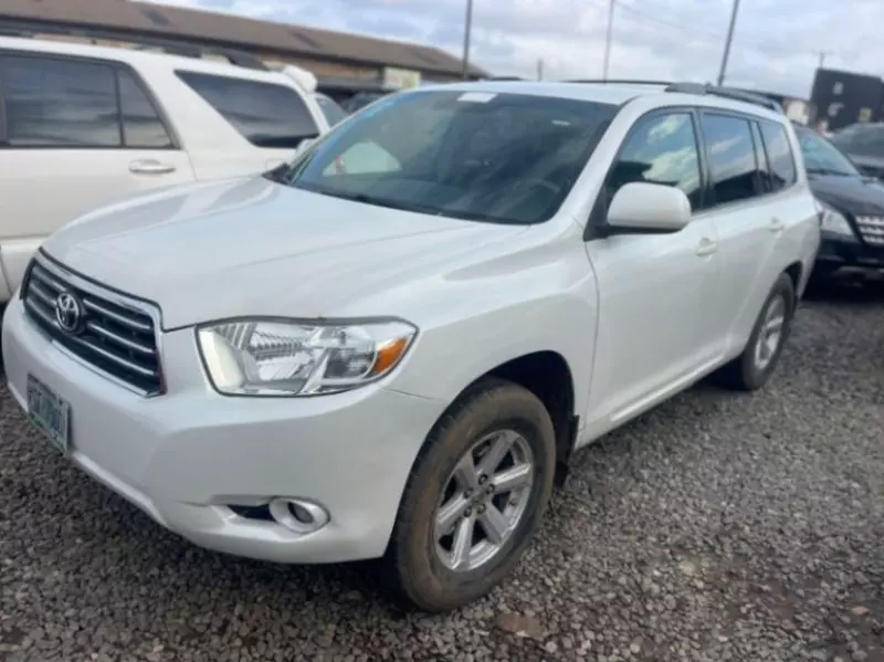 Toyota Highlander   - 2009