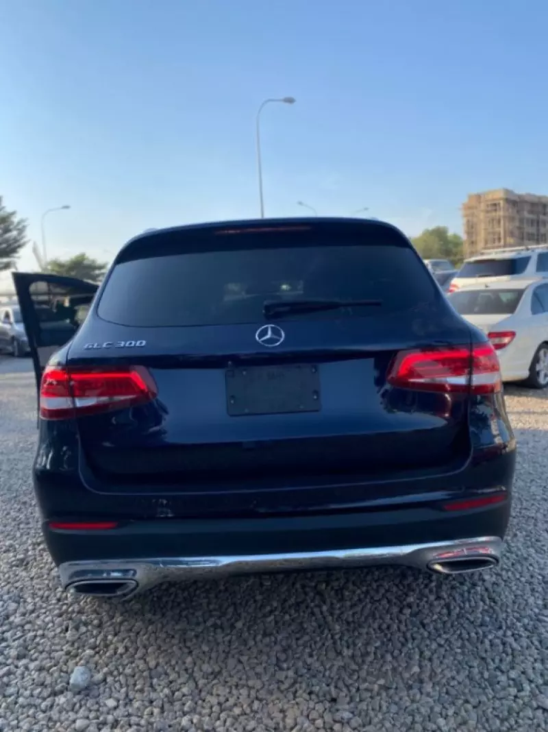 Mercedes-Benz GLC 300 - 2018