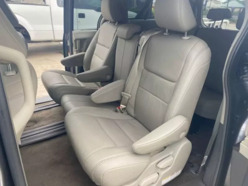 Toyota Sienna   - 2018