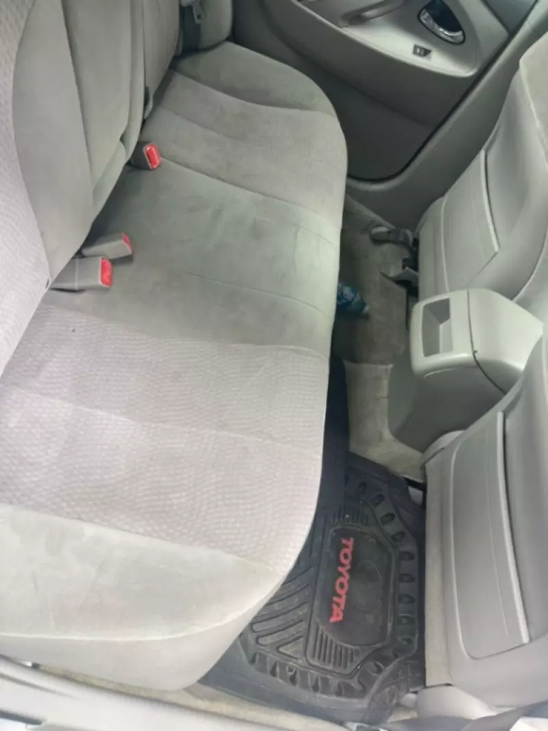 Toyota Camry   - 2010