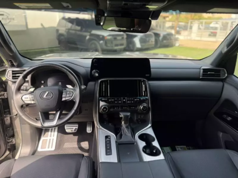 Lexus LX 600 - 2023