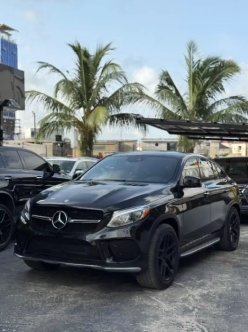 Mercedes-Benz GLE 43 AMG   - 2016