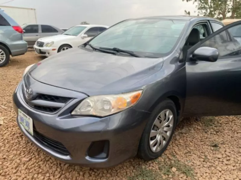 Toyota Corolla - 2012