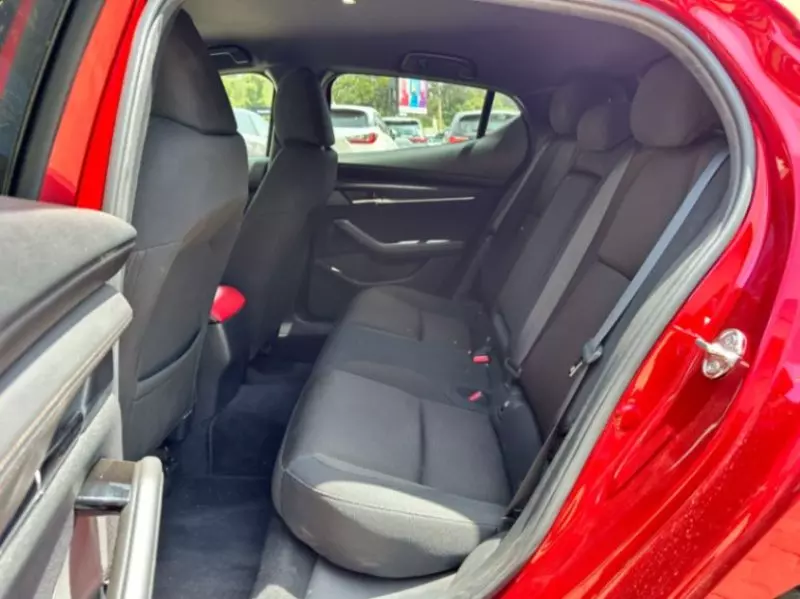 Mazda 3   - 2019