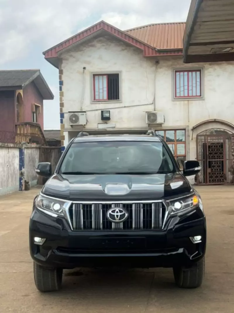 Toyota Prado   - 2010