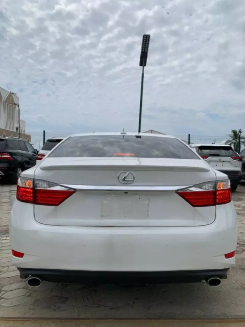Lexus ES 350   - 2013
