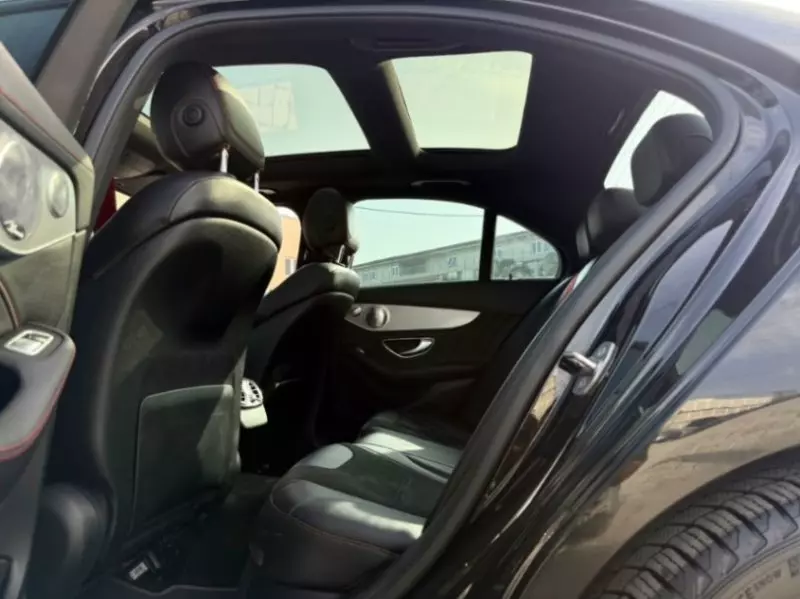 Mercedes-Benz C-class   - 2017