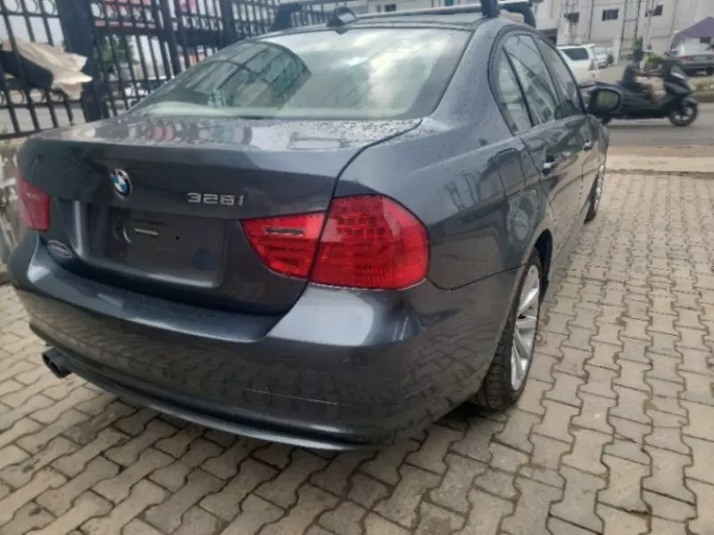 BMW 328   - 2011