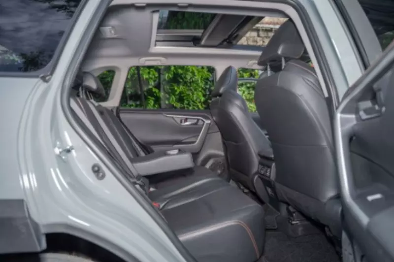 TOYOTA RAV4   - 2020