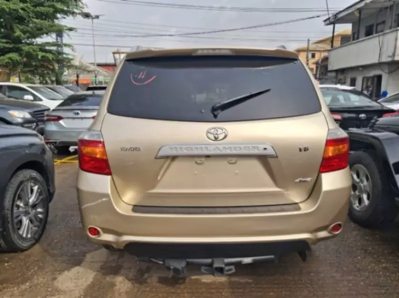 Toyota Highlander   - 2008