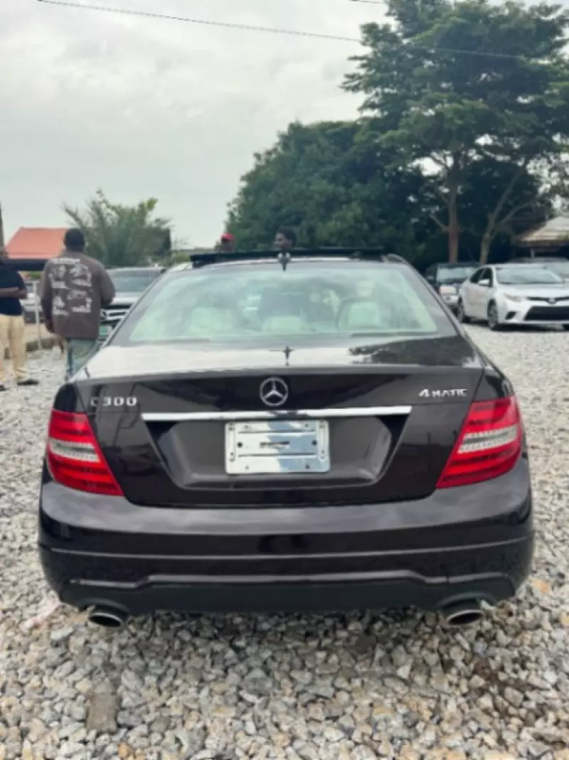 Mercedes-Benz C-Class   - 2012