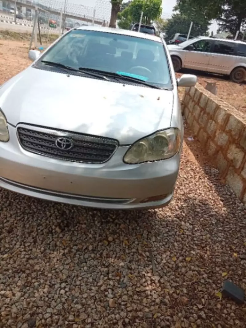 TOYOTA Corolla   - 2005