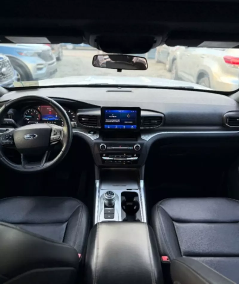 Ford Explorer   - 2020