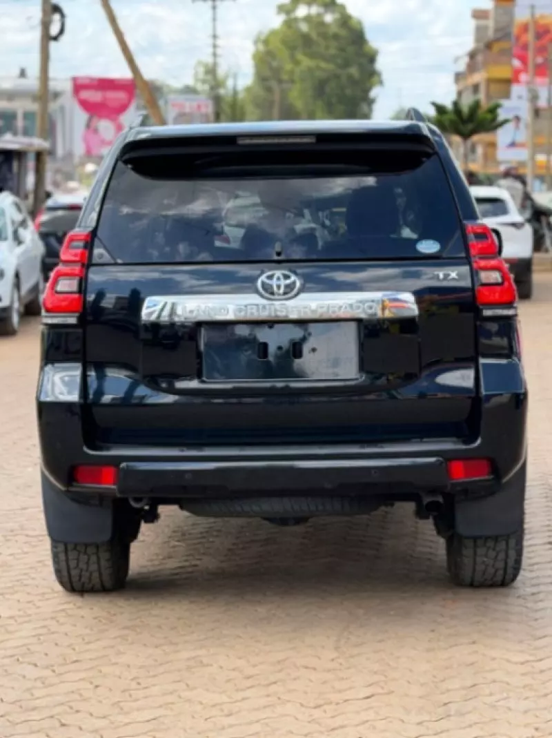 TOYOTA LANDCRUISER VXR   - 2018