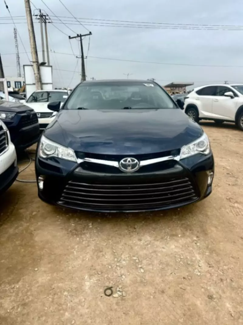 TOYOTA Camry   - 2016