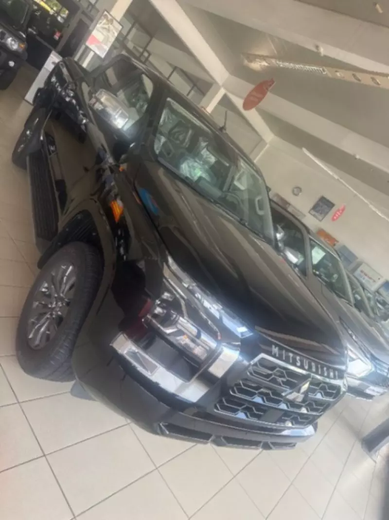 Mitsubishi L200   - 2025