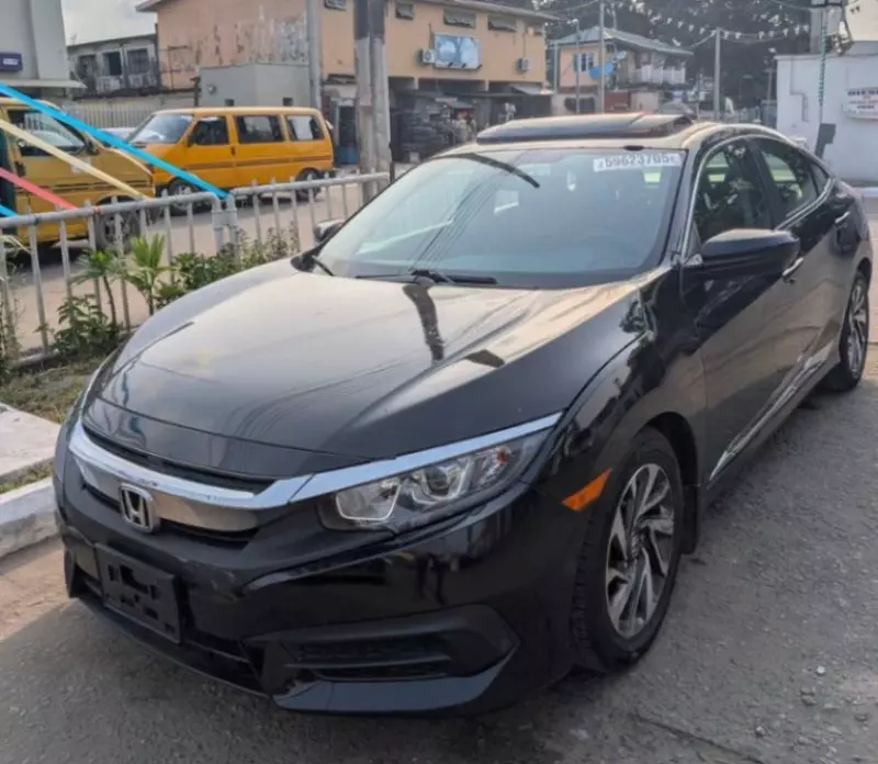 Honda Civic   - 2016
