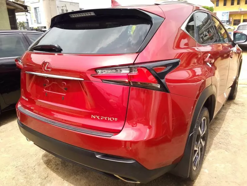 Lexus NX 200T   - 2016