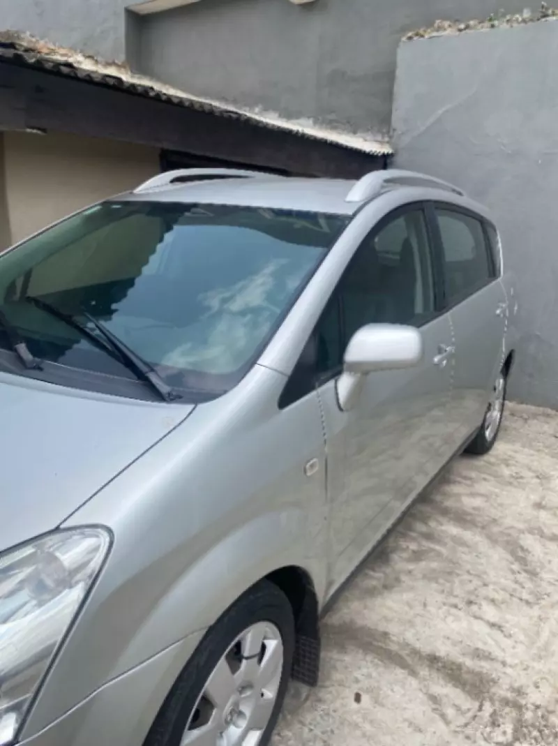 Toyota Corolla Verso   - 2006