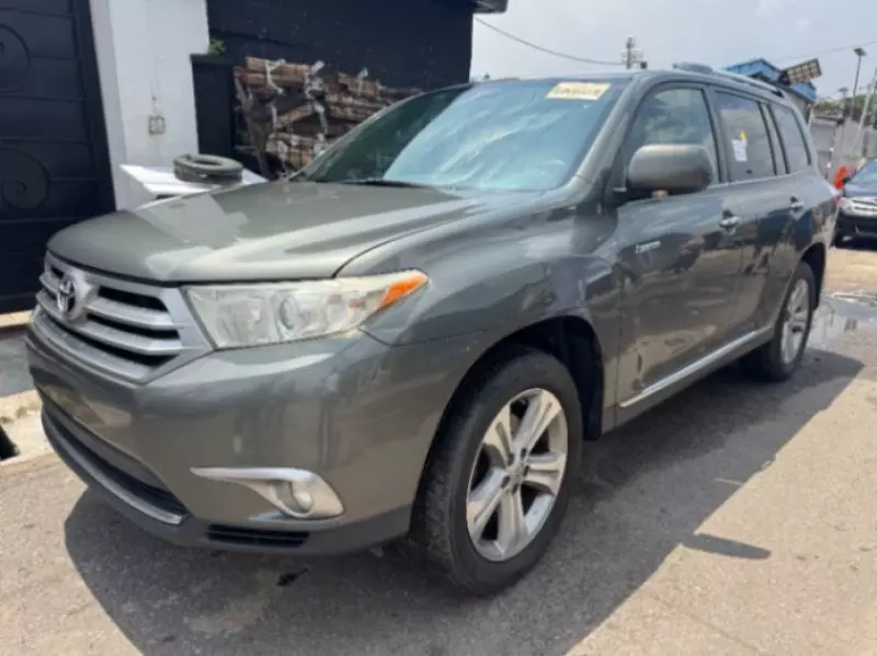 TOYOTA Highlander - 2012