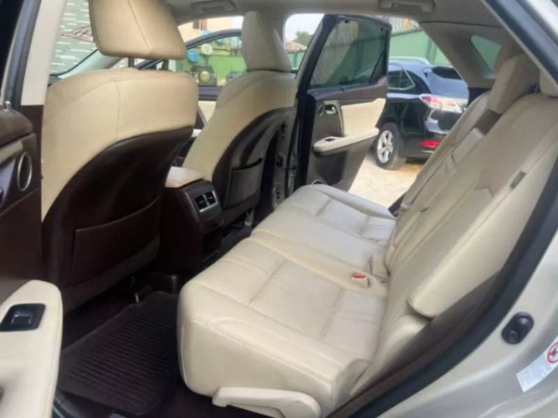 Lexus RX   - 2017