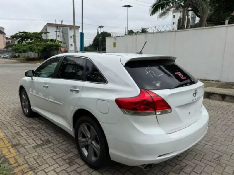 Toyota Venza   - 2010