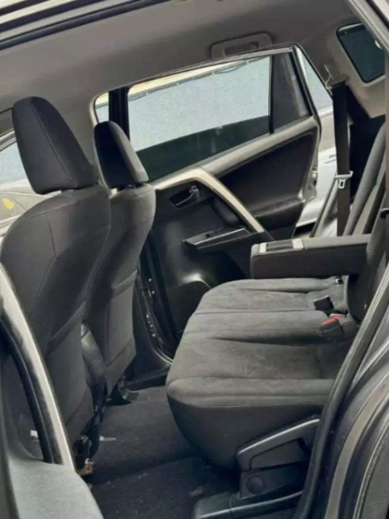 Toyota RAV 4   - 2017