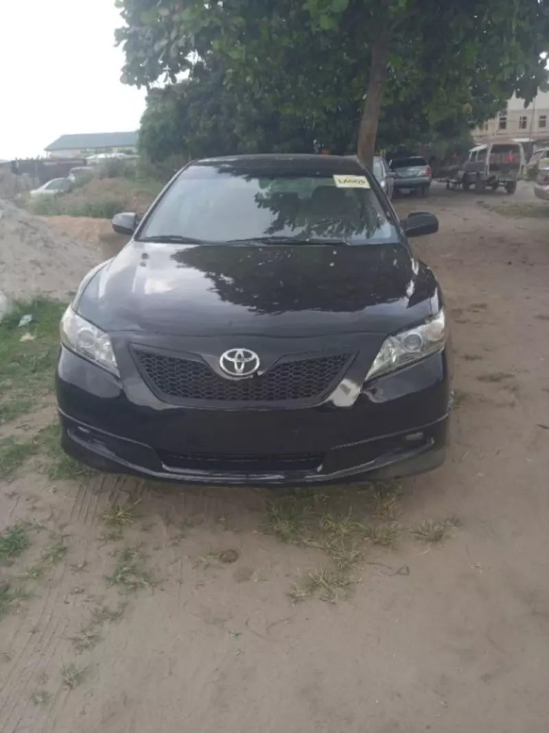 Toyota Camry   - 2008