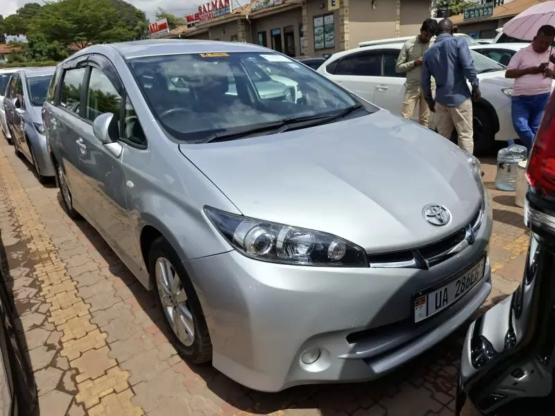Toyota Wish   - 2011
