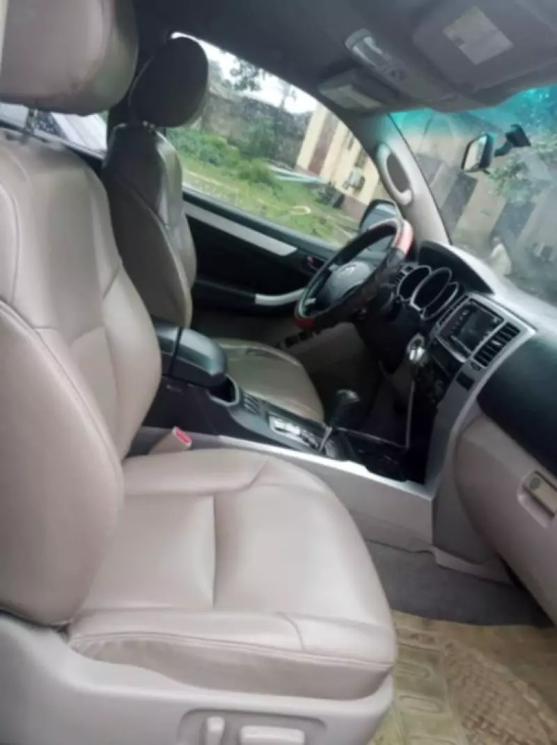 Toyota Corolla   - 2005