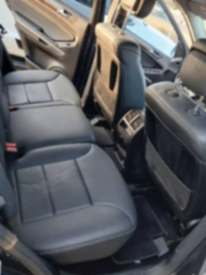 Mercedes-Benz ML 350   - 2011