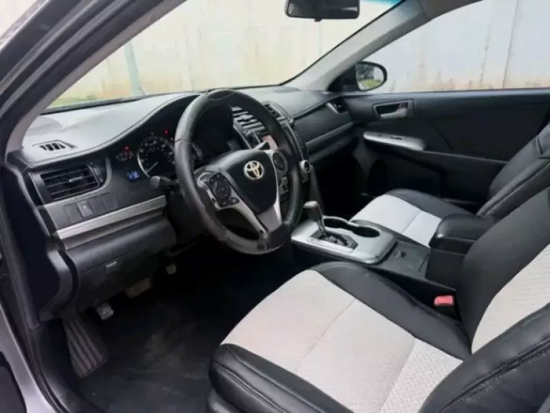 TOYOTA Camry   - 2013
