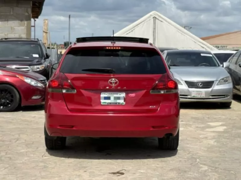 Toyota Venza   - 2013