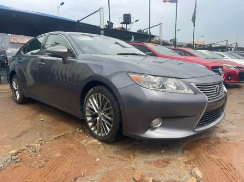 Lexus ES 350   - 2013