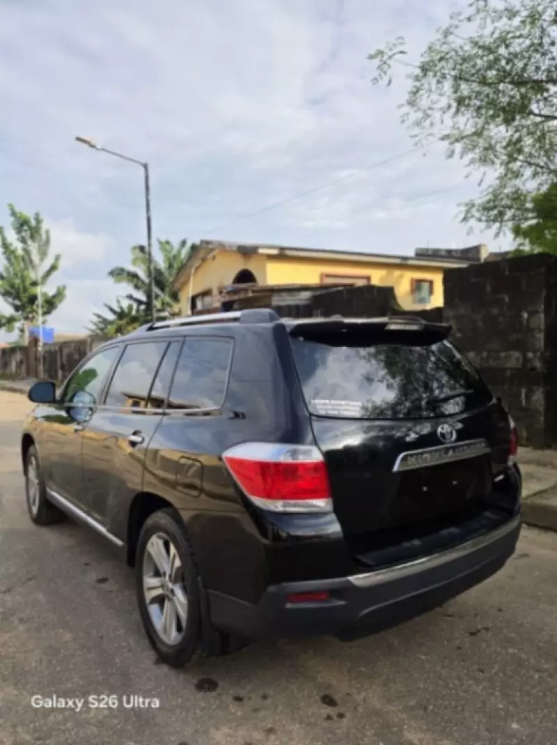 TOYOTA Highlander - 2014
