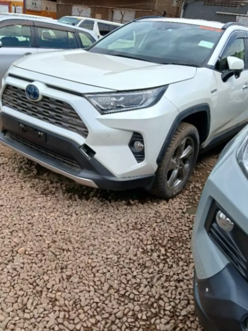 Toyota RAV 4   - 2015