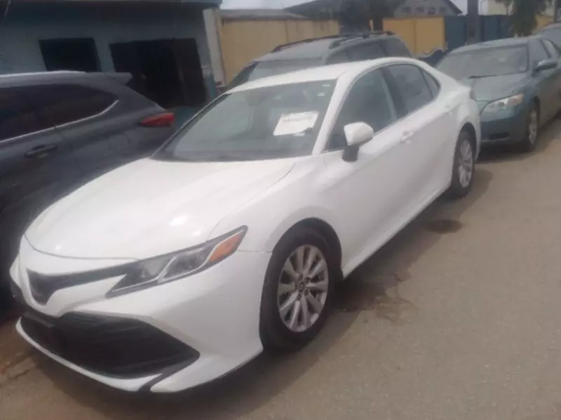 TOYOTA Camry   - 2020