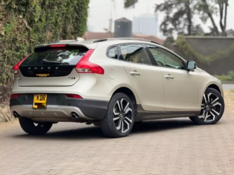 Volvo V40 Cross Country   - 2017