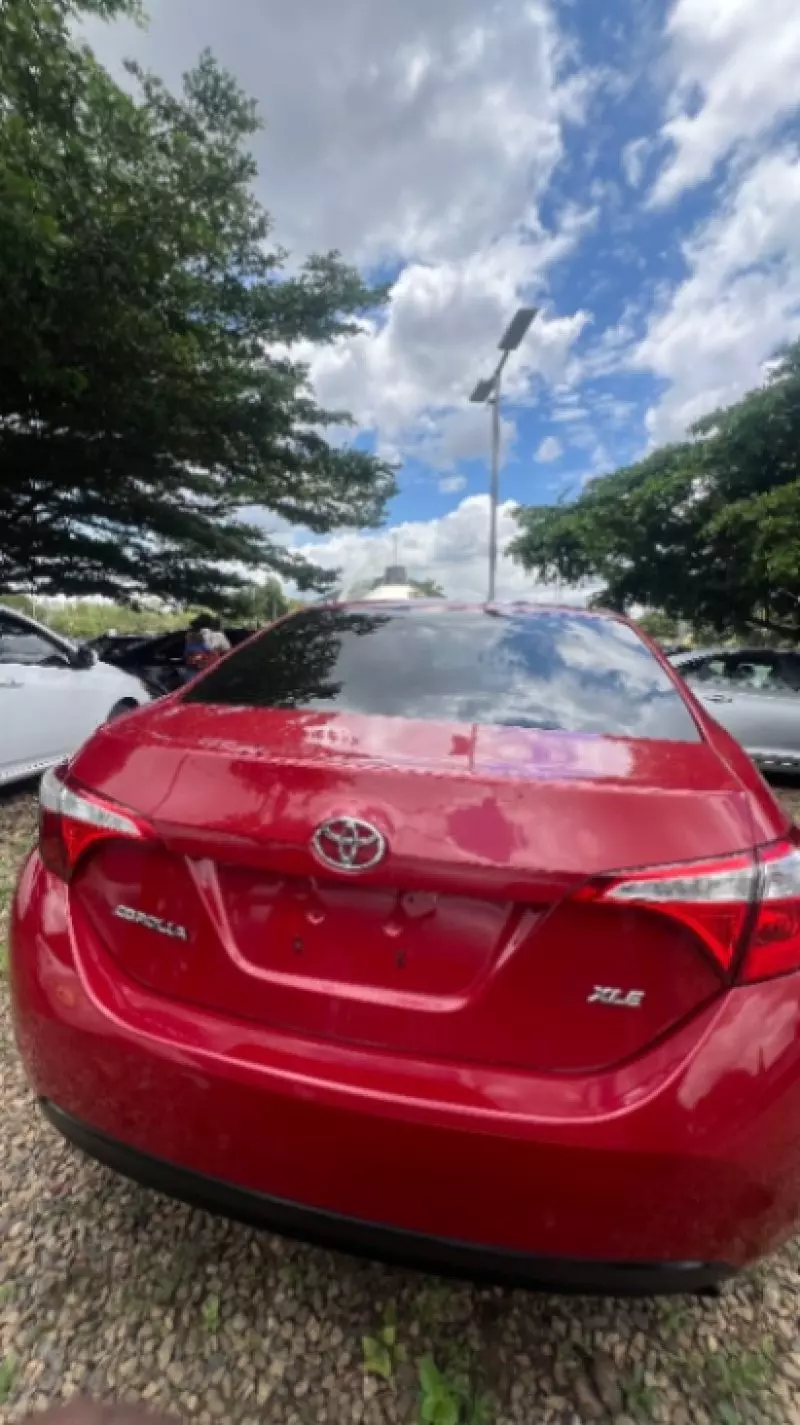 TOYOTA Corolla   - 2016