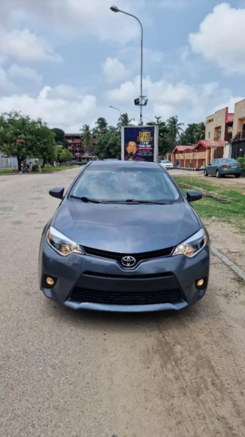Toyota Corolla   - 2013