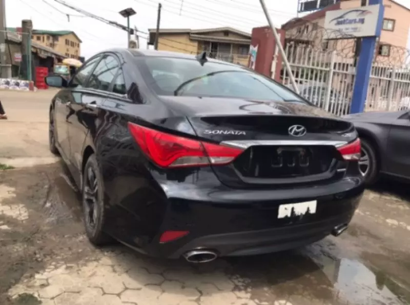 Hyundai Sonata - 2014