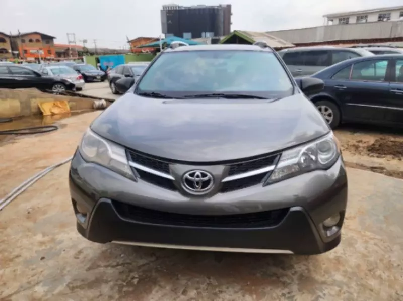 Toyota RAV 4   - 2014