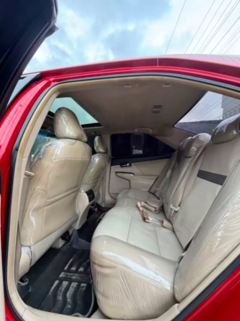TOYOTA Camry   - 2012