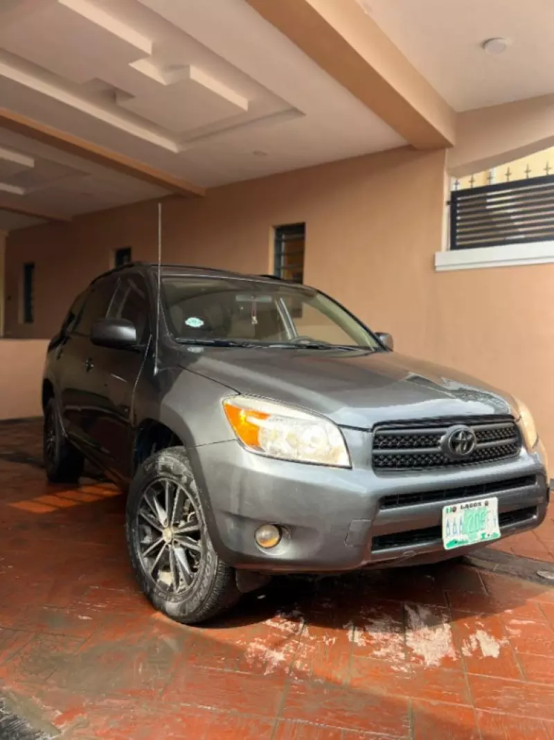 Toyota RAV4   - 2008