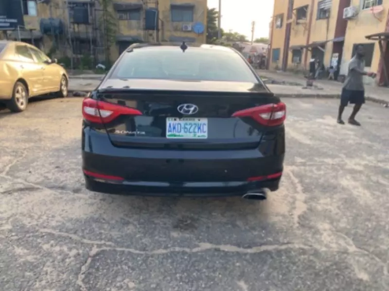 Hyundai Sonata - 2015