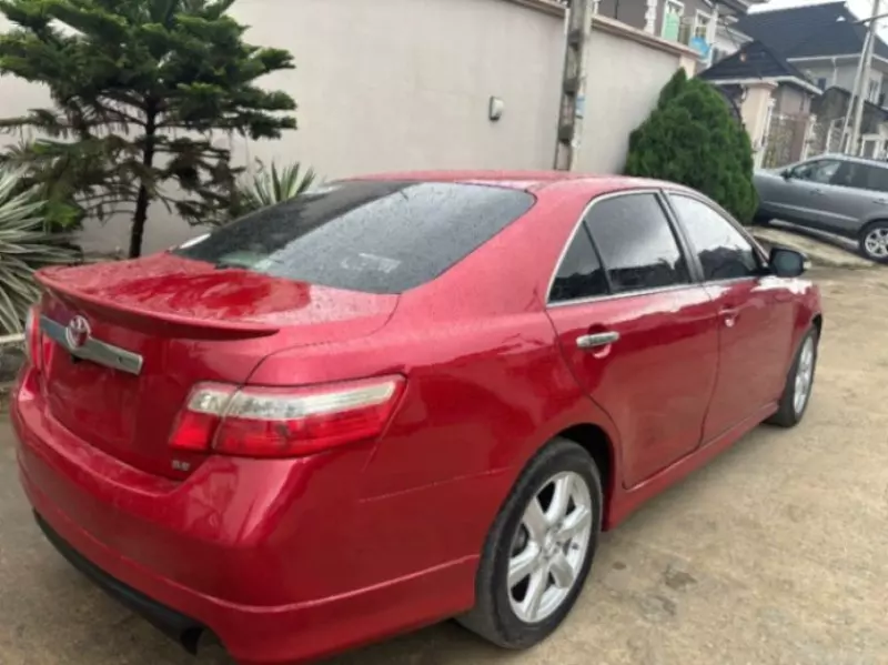 Toyota Camry   - 2007