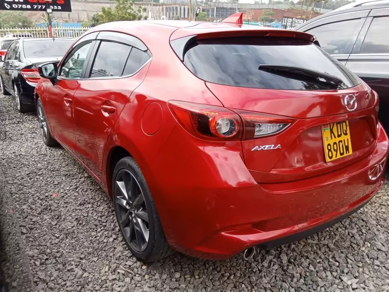 Mazda Axela    - 2017